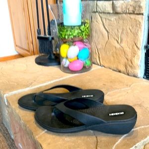 Okabashi rubber sandals size women’s large